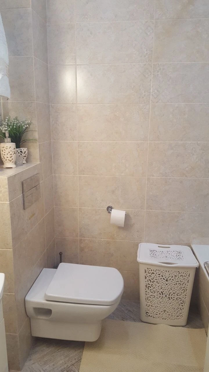 Оренда 2-кімнатної квартири 40 м², Набережно-Лугова вул., 5