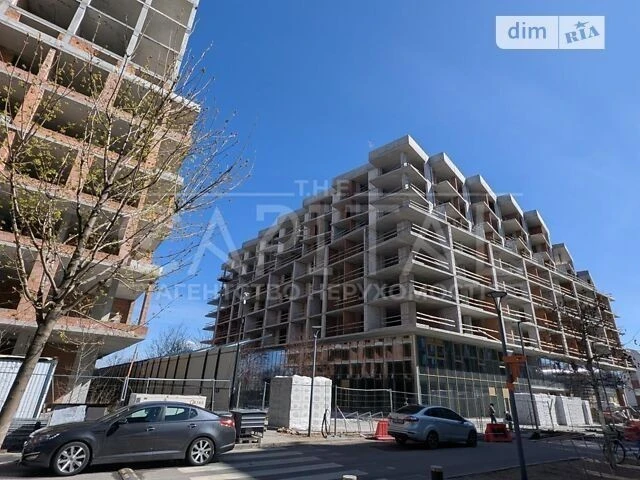 Продаж 3к квартири 169 кв. м на вул. Набережно-Рибальська до