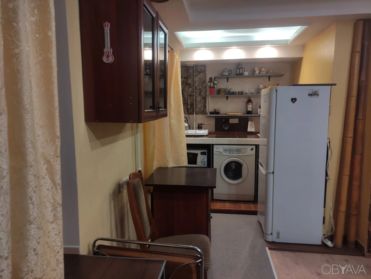 Галагани (метро Нивки - Святошин – 500 м.), Чистяківська 11