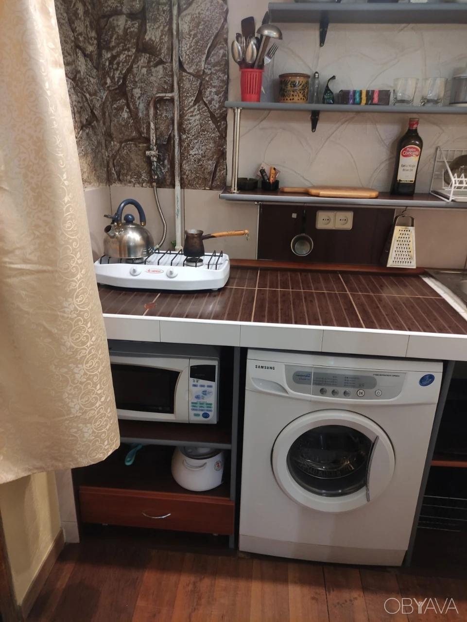 Галагани (метро Нивки - Святошин – 500 м.), Чистяківська 11