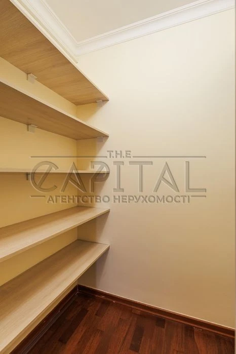 Оренда квартири, вул. Олександра Кониського, Центр