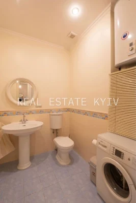 БЕЗ% Оренда 3-кімн квартири на вул Дмитрівська 69