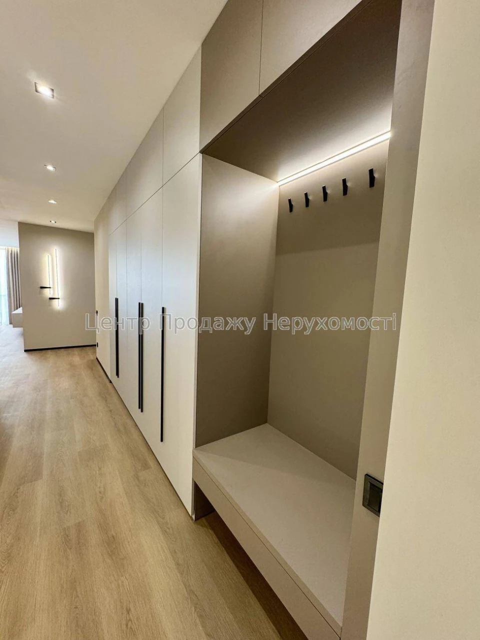 Продаж 3-кімнатної квартири в ЖК Варшавський Плюс, Київ