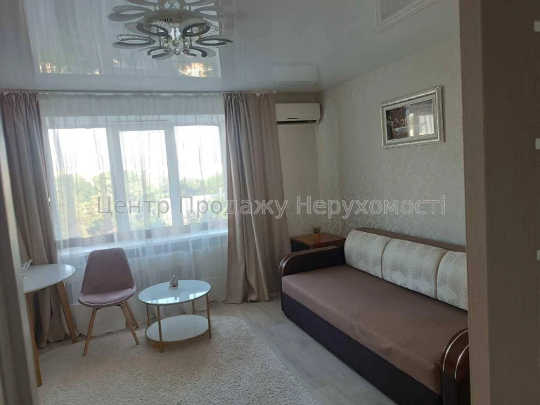 Продаж 2-кімн. квартири, 6/9 пов, 52 м², Київ. Відмінне розт