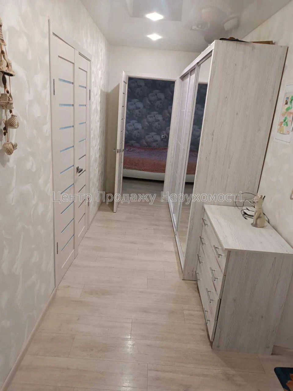 Продаж 2-кімн. квартири, 6/9 пов, 52 м², Київ. Відмінне розт