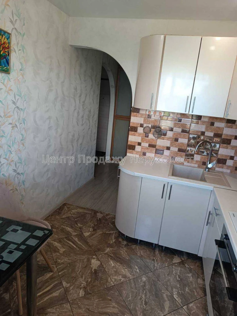 Продаж 2-кімн. квартири, 6/9 пов, 52 м², Київ. Відмінне розт