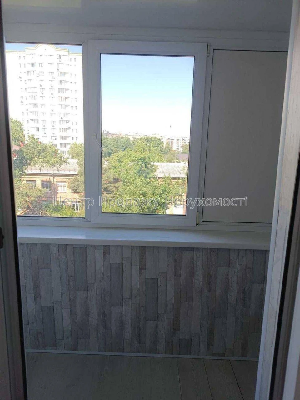 Продаж 2-кімн. квартири, 6/9 пов, 52 м², Київ. Відмінне розт