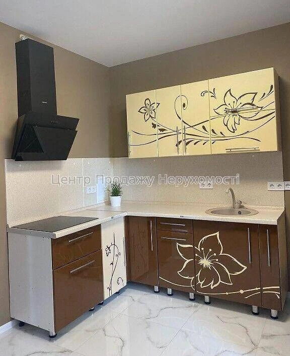Продаж 2к квартири 62 кв, метро Печерська