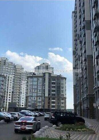 Продаж 2к квартири 62 кв, метро Печерська