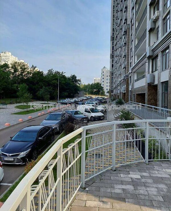 Продаж 2к квартири 62 кв, метро Печерська