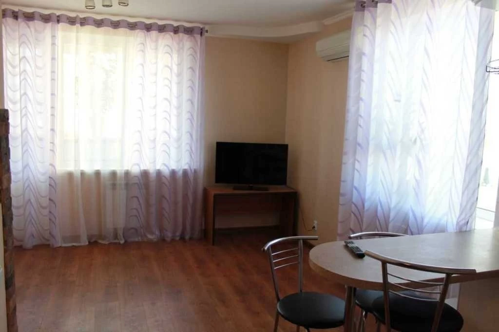 Оренда 1-кімнатної квартири 60.3 м², Миколи Кібальчича вул.,