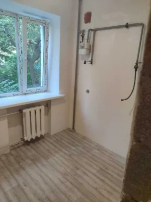 Продам світлу та затишну квартиру в районі проспекта О. Поля