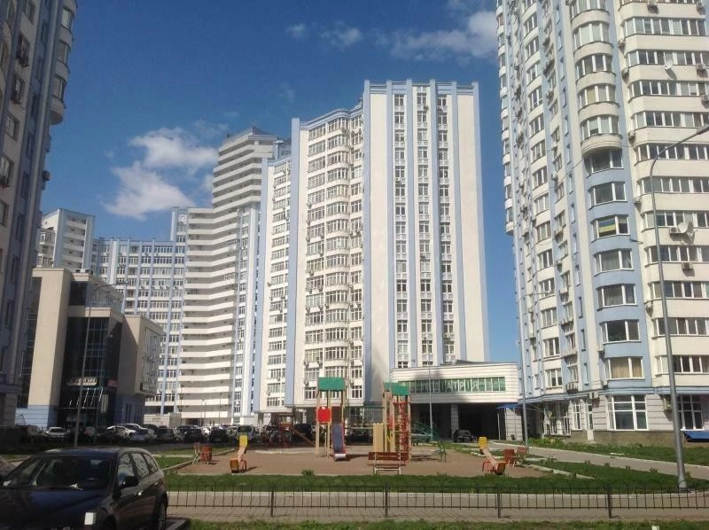 Оренда 1-кімнатної квартири 55 м², Дніпровська наб., 26