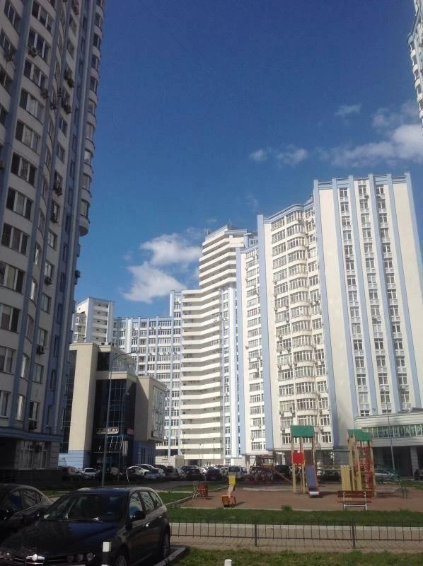 Оренда 1-кімнатної квартири 55 м², Дніпровська наб., 26