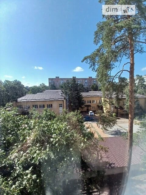 Довготривала оренда 2к квартири на вул. Юрія Литвинського 82