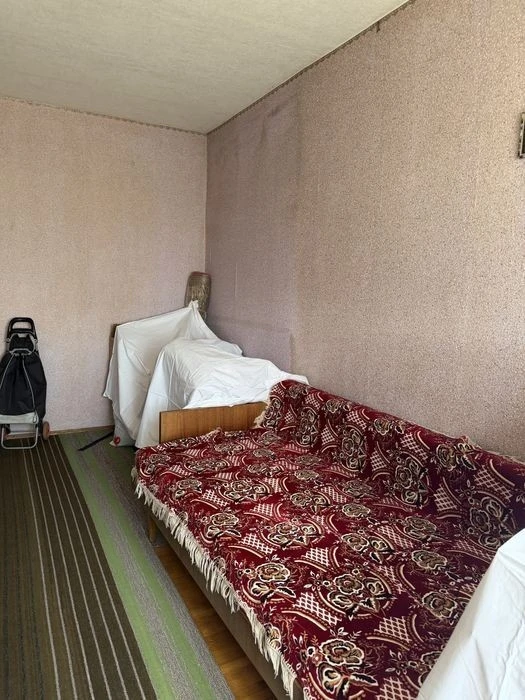 Top location! 3-room apartment for sale, Raiduzhnya Dniprovsky St.