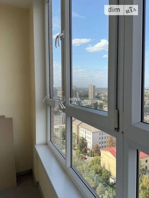 Довготривала оренда 3к квартири на вул. Панаса Мирного 28А •