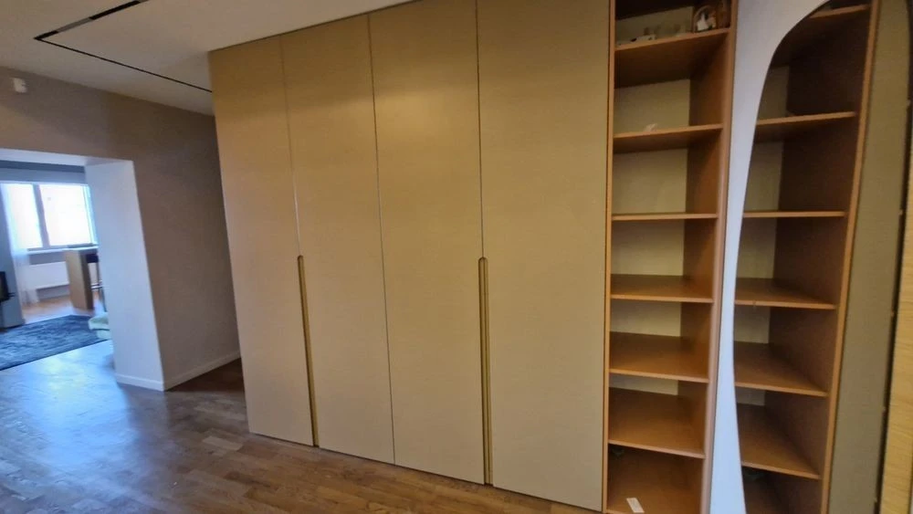 Оренда квартири 2 - рівневий пентхаус 240 м² Оболонська набе