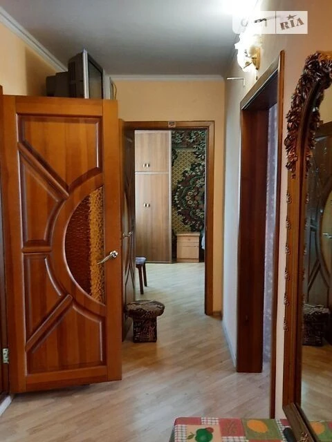 Довготривала оренда 4к квартири на вул. Лариси Руденко 3Б •