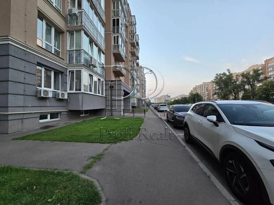 Crystal Springs Residential Complex. 1-room apartment for sale on Metrological Street