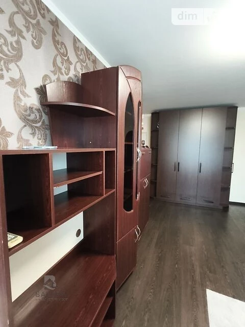 Довготривала оренда 3к квартири на просп. Леся Курбаса 18 •