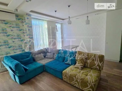 Довготривала оренда 4к квартири на вул. Регенераторна 4 • ID