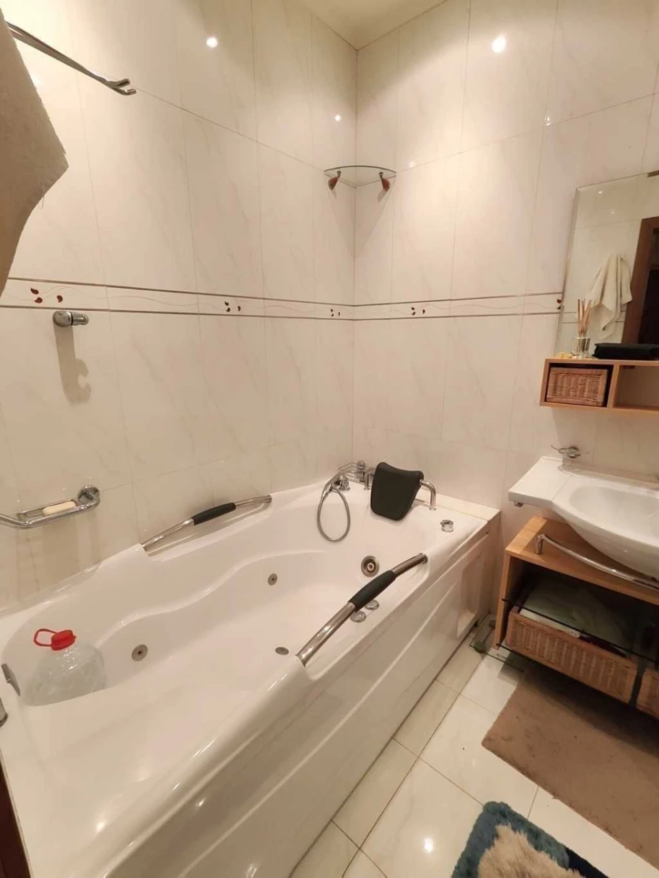 Оренда 2-кімнатної квартири 62 м², Мечнікова вул., 16