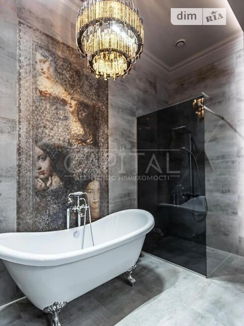 Sale of 4-room apartment 125 sq. m. on Konovaltsya Yevhena 17 •