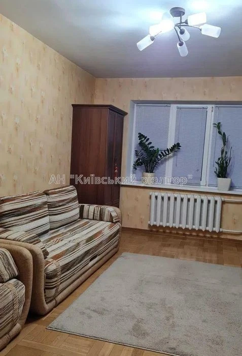 Оренда 3 кімнатної квартири. Оболонь. вул. В. Івасюка 42.