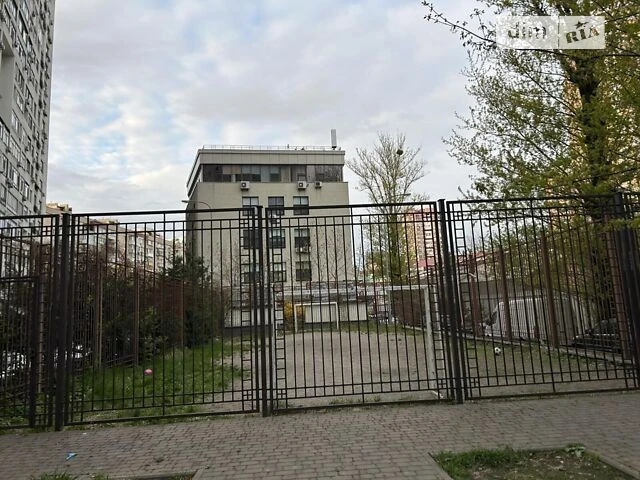 Довготривала оренда 1к квартири на вул. Коновальця Євгена 44