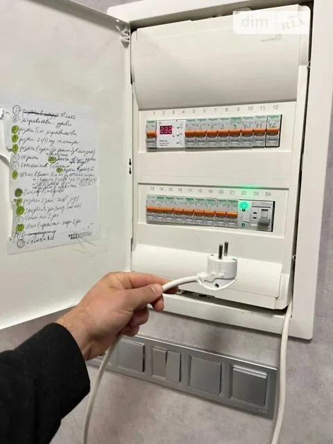 Довготривала оренда 3к квартири на вул. Метрологічна 25 • ID