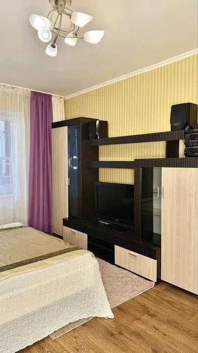 3К квартира на Елены Пчилки, 2-Б Дарницкий район