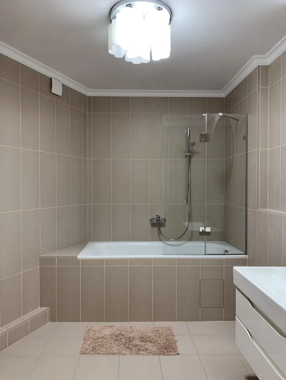 Аренда 2-комнатной квартиры 109 м², Митрополита Василия Липк