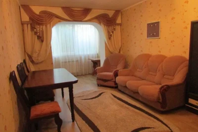 Троєщина. ТРЦ "Район". вул. Бальзака, буд. 57