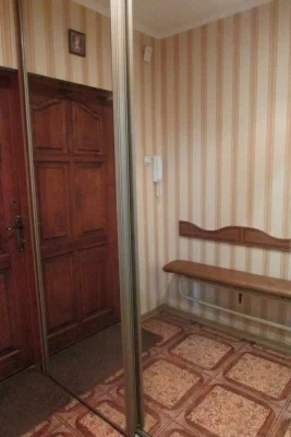 Троєщина. ТРЦ "Район". вул. Бальзака, буд. 57