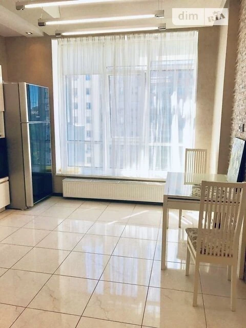 Довготривала оренда 3к квартири на вул. Андрія Верхогляда 12