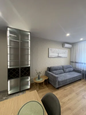 Аренда 2-комнатной квартиры 70 м², Александра Олеся ул., 7