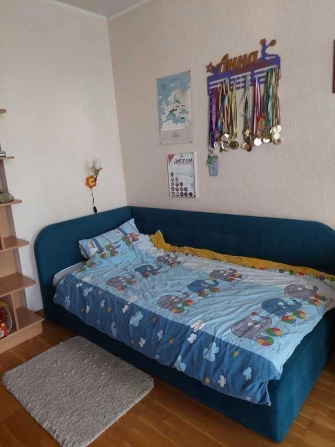 Аренда 2-комнатной квартиры 90 м², Николая Амосова ул.