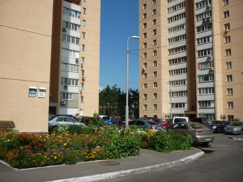 Аренда 3-комнатной квартиры 90 м², Дарницкий бул., 10