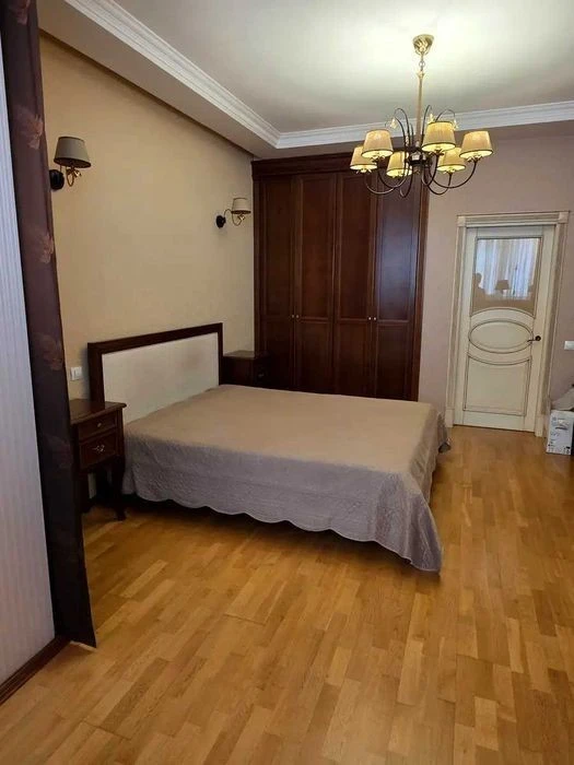 БЕЗ КОМІСІЇ! Оренда затишної 3- квартири біля Палацу Україна
