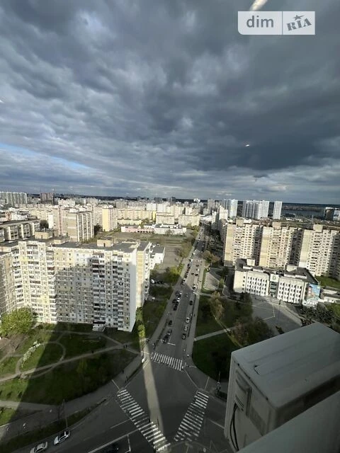 3-х кімнатна квартира з інвертором. аренда. М. Позняки (довг