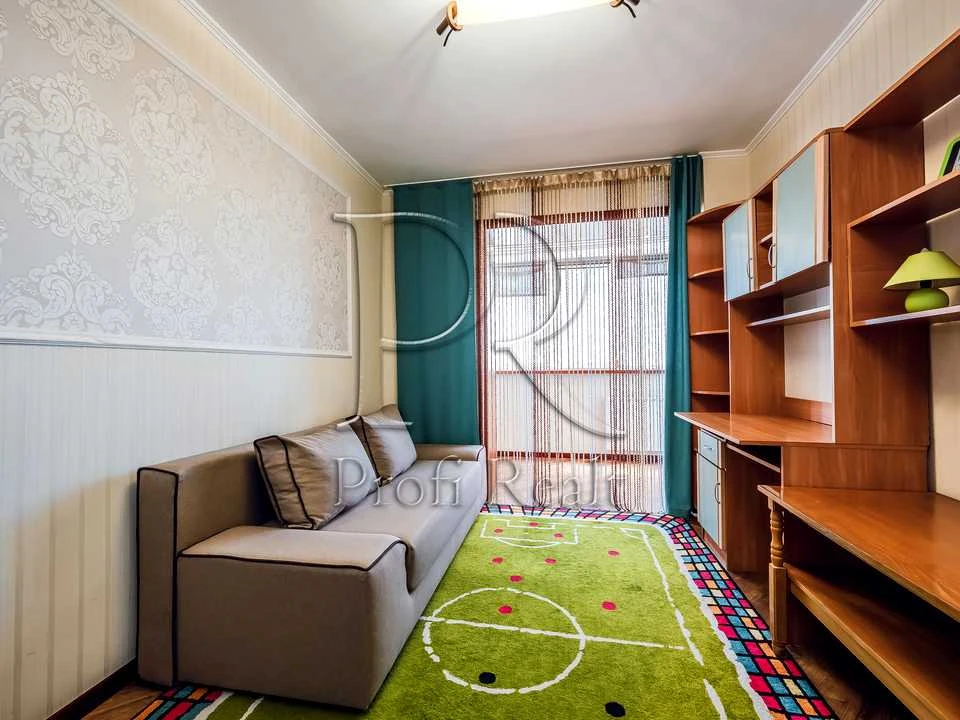 Квартира. Киев, Симиренко ул.