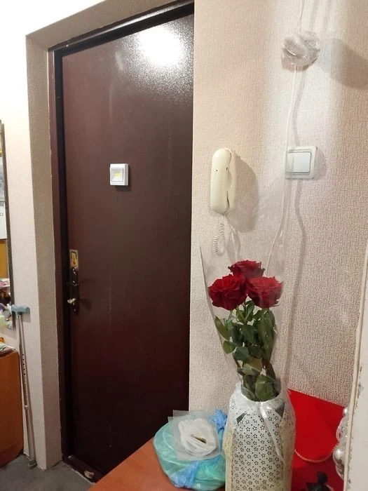2-room apartment for sale at 18a Radunska St., Troeshchyna