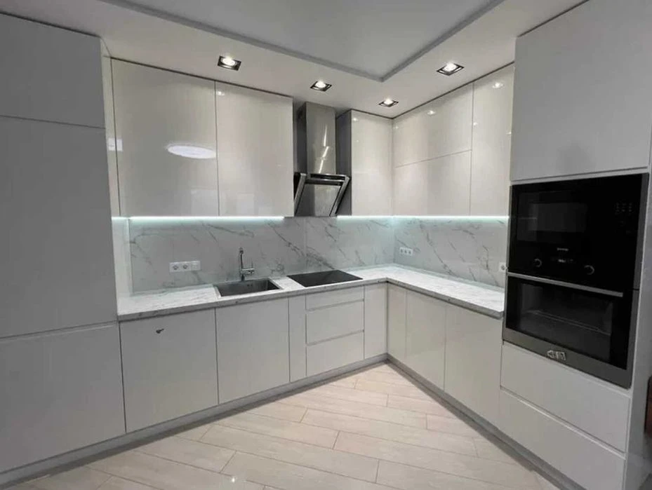 DUET Residential Complex! Alekseevskaya! 3 min. Selling 3-room apartment, 85 sq. m.