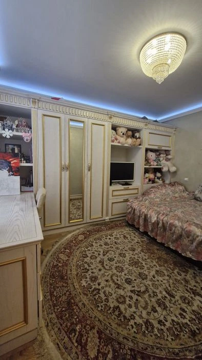 3кімн квартира/78 м2/Індивідуальне газове/Третій поверх/Держ