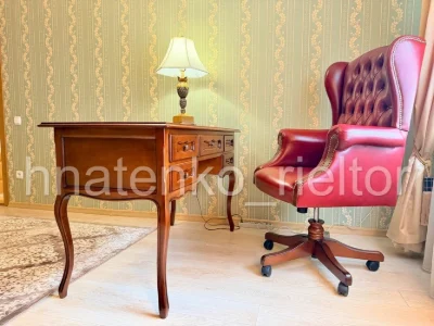 Продаж, 4к квартира, центр, 124м2, Соборності 40д