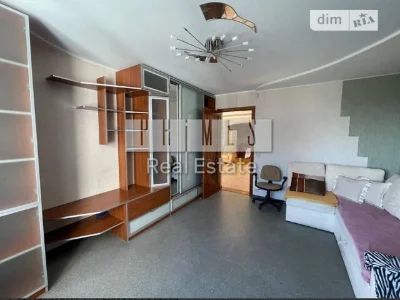 Продаж 5к квартири 190 кв. м на вул. Братства тарасівців 12/