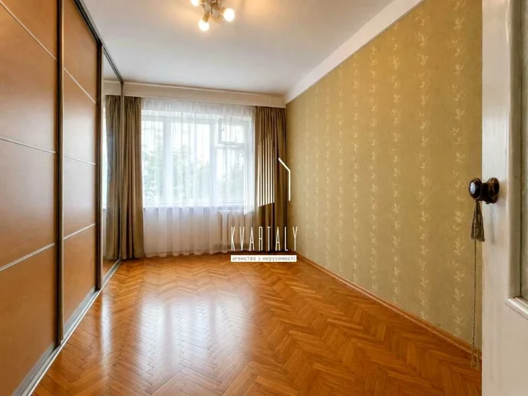 Квартира. Киев, Милютенко ул.
