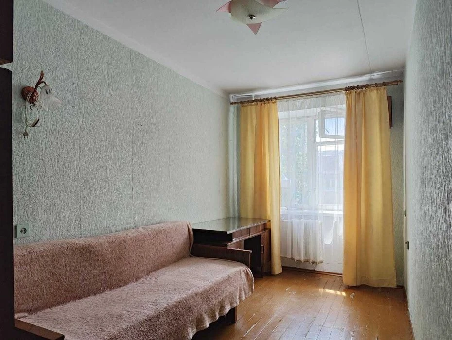 Продам 2-х кім.кв-ру по вул.Демократичній,Заводський район