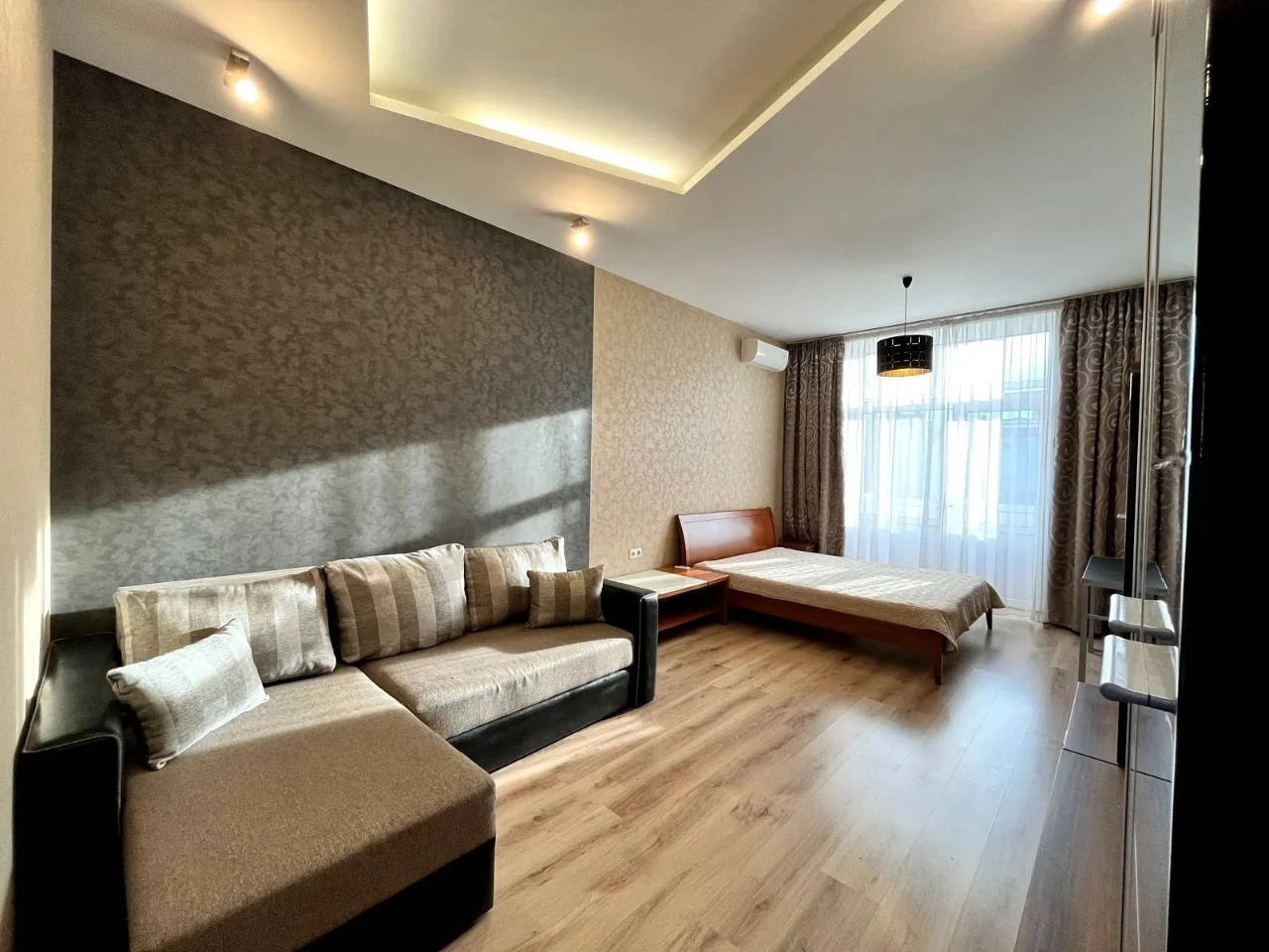 1-room apartment for sale 45 m², Khoryva St., 43